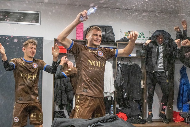 更强的凝聚 更强的凝聚